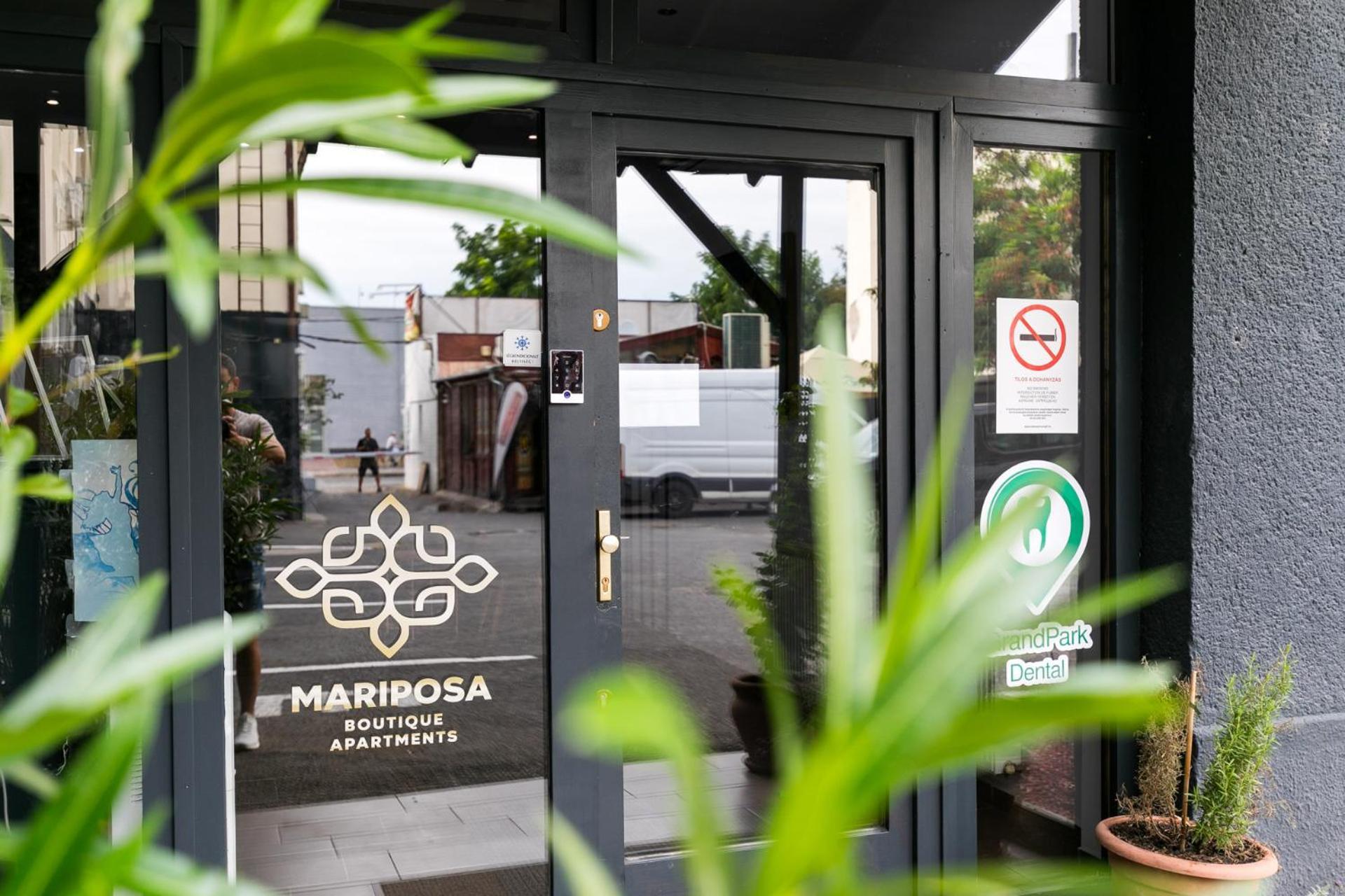 Mariposa Apartments บูดาเปสต์ ภายนอก รูปภาพ